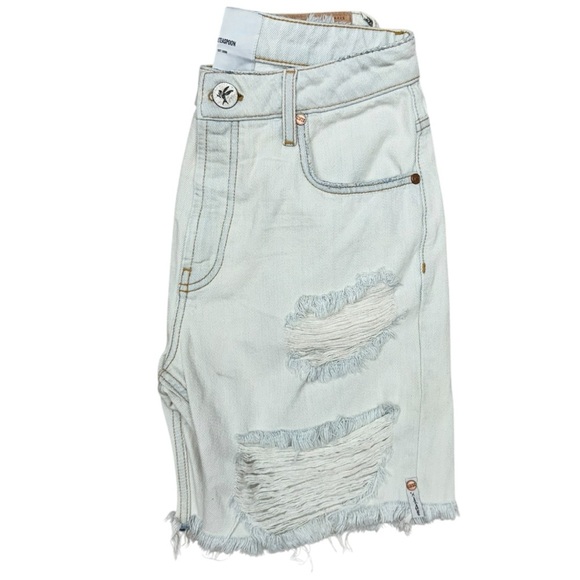 One Teaspoon Longline Trucker Denim Shorts, Size 26, NWT, White Ripped Shorts - Picture 10 of 13
